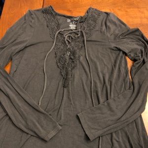 American Eagle Women’s shirt size Medium